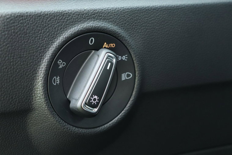 Vehicle Image 38