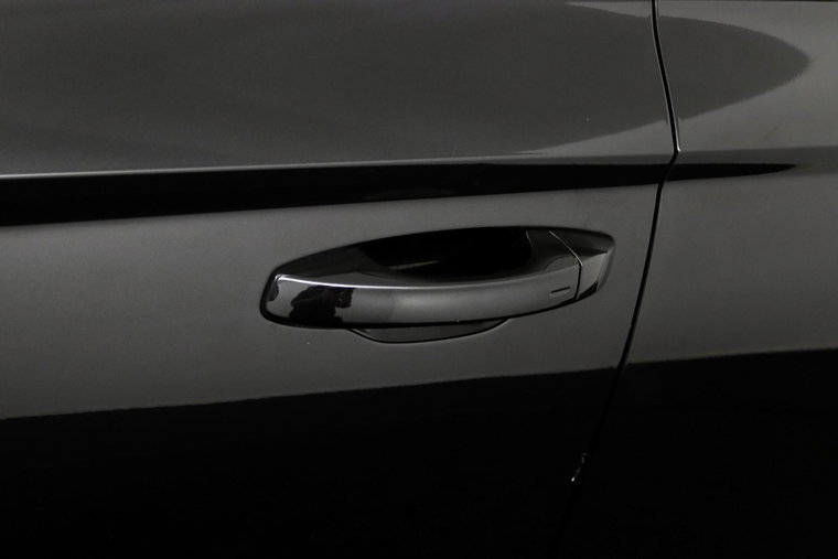 Vehicle Image 36