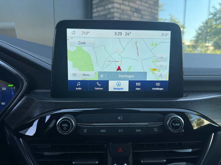Vehicle Image 21