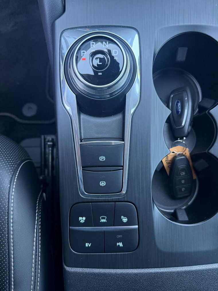 Vehicle Image 24