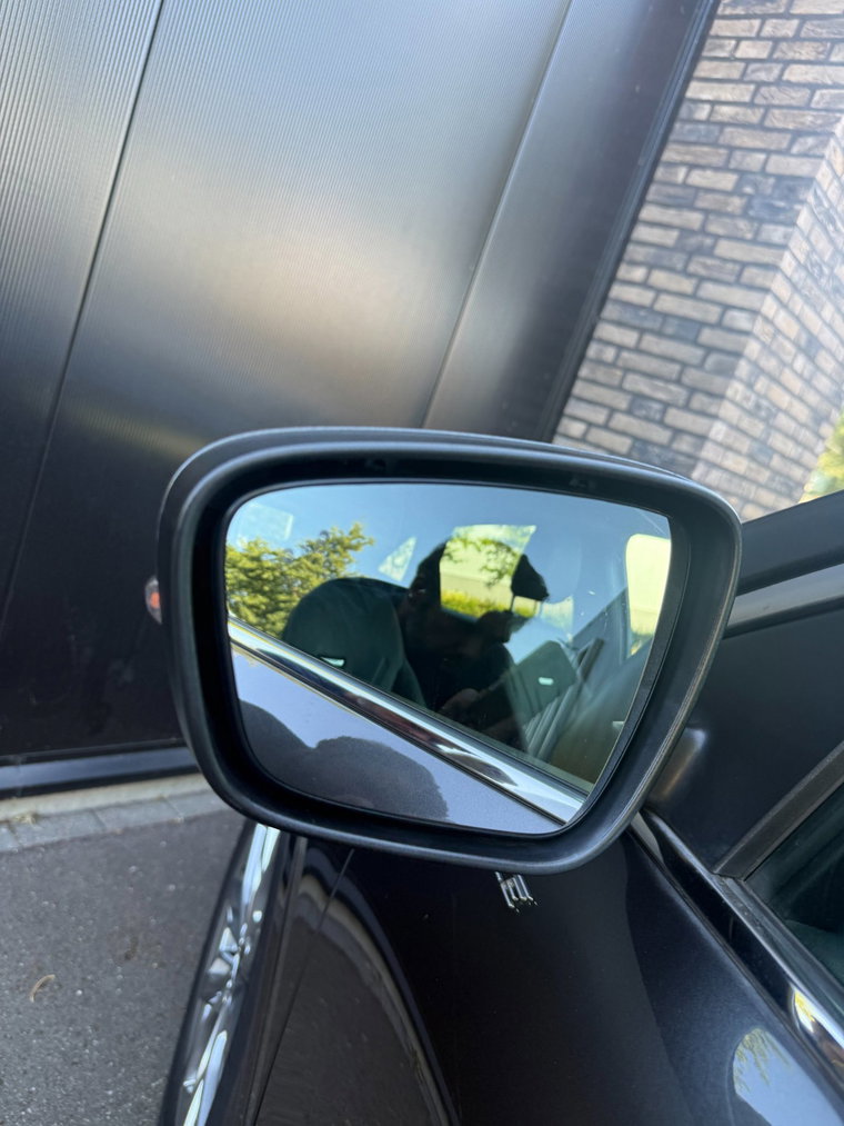 Vehicle Image 38