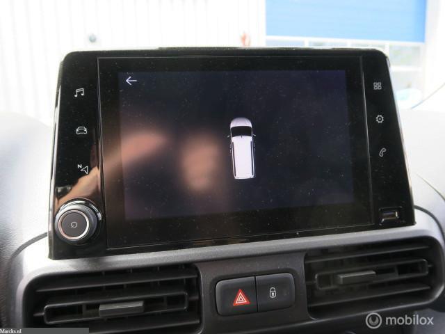 Vehicle Image 26