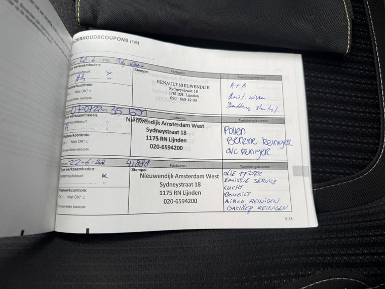 Vehicle Image 21