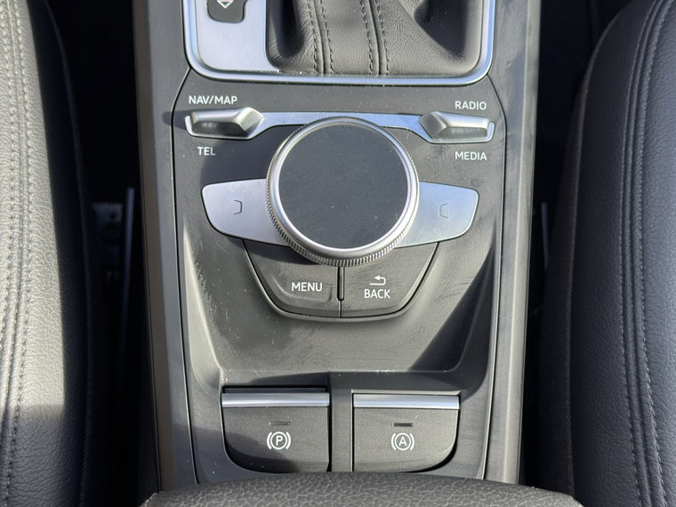 Vehicle Image 41