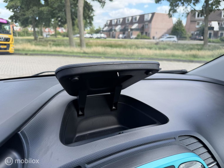 Vehicle Image 26