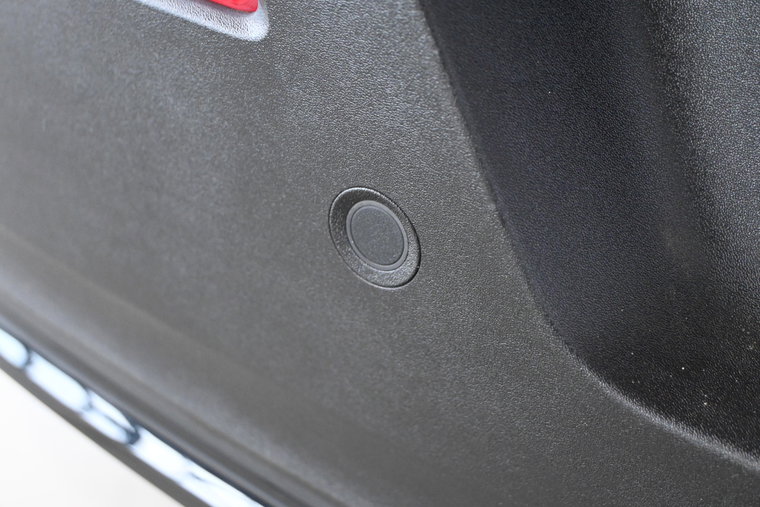 Vehicle Image 23
