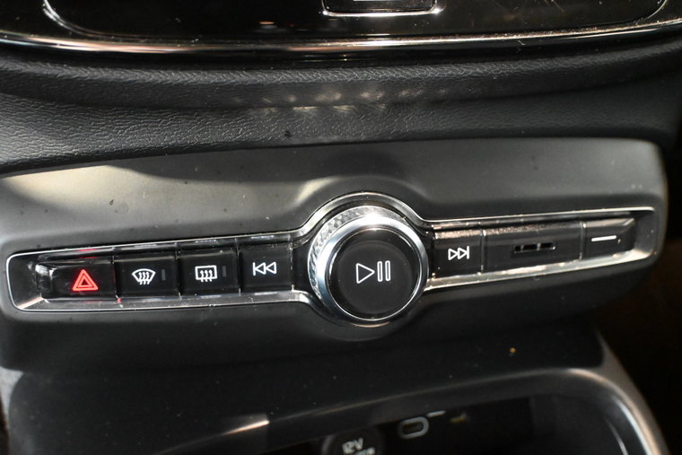Vehicle Image 52