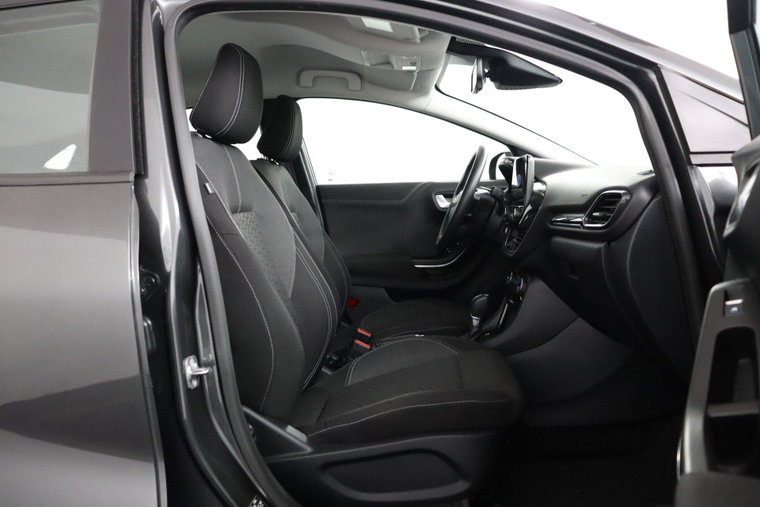 Vehicle Image 18