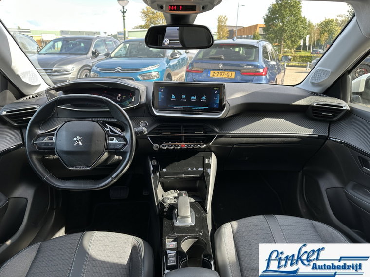 Vehicle Image 28