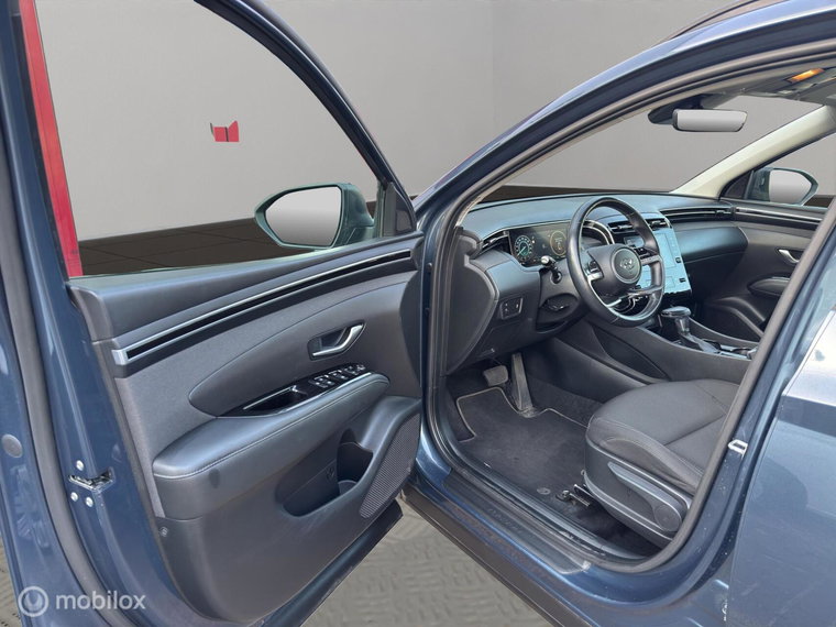 Vehicle Image 23