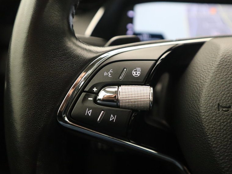 Vehicle Image 40
