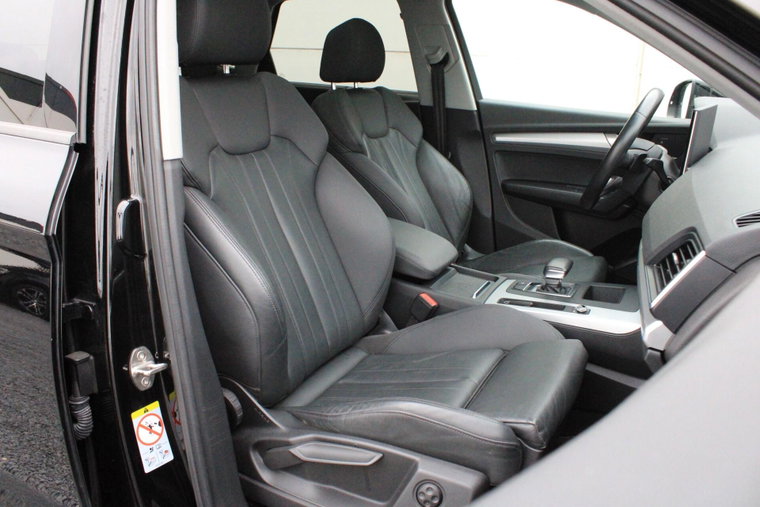 Vehicle Image 19