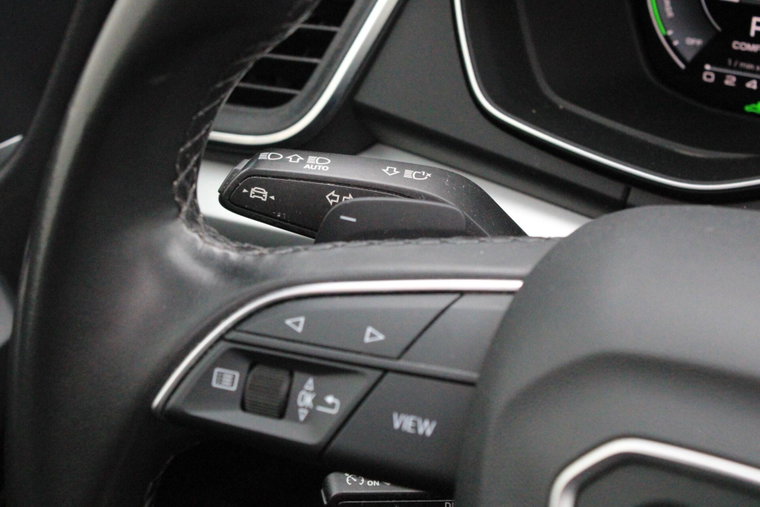 Vehicle Image 38
