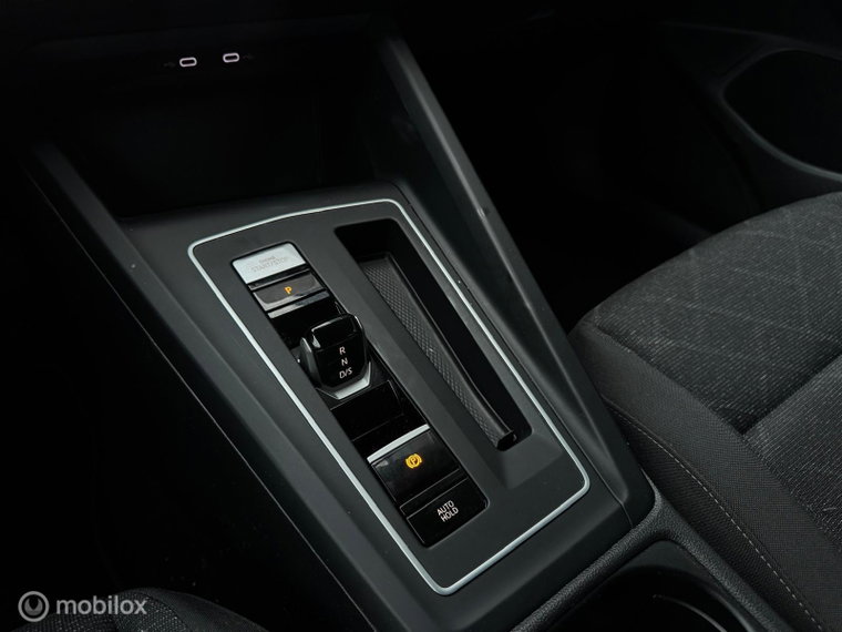 Vehicle Image 24