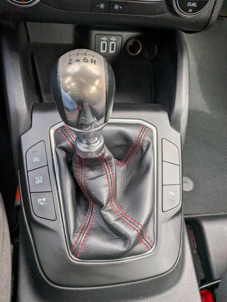 Vehicle Image 13