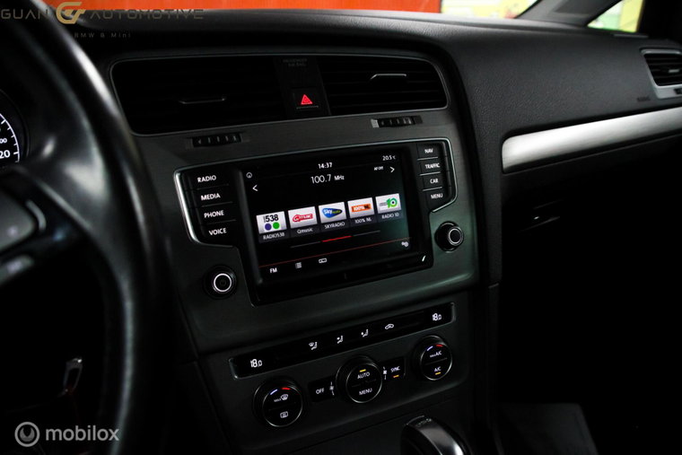Vehicle Image 16