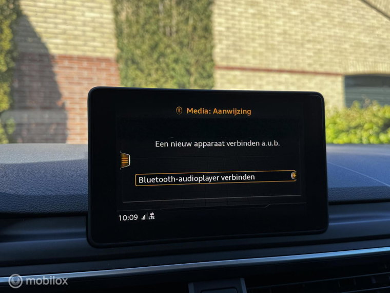 Vehicle Image 27