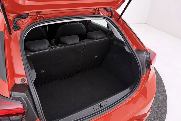 Vehicle Image 35