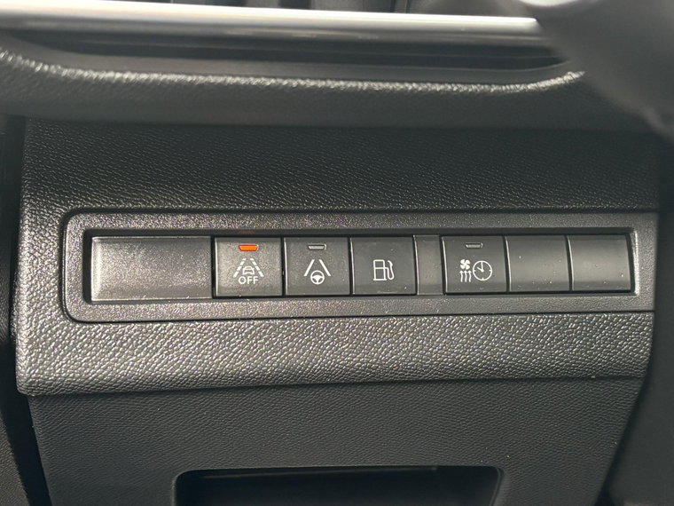 Vehicle Image 27