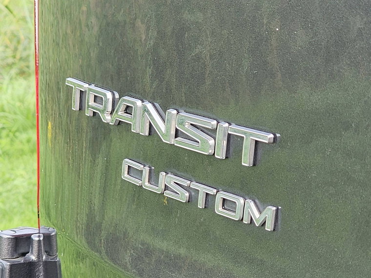 Vehicle Image 19