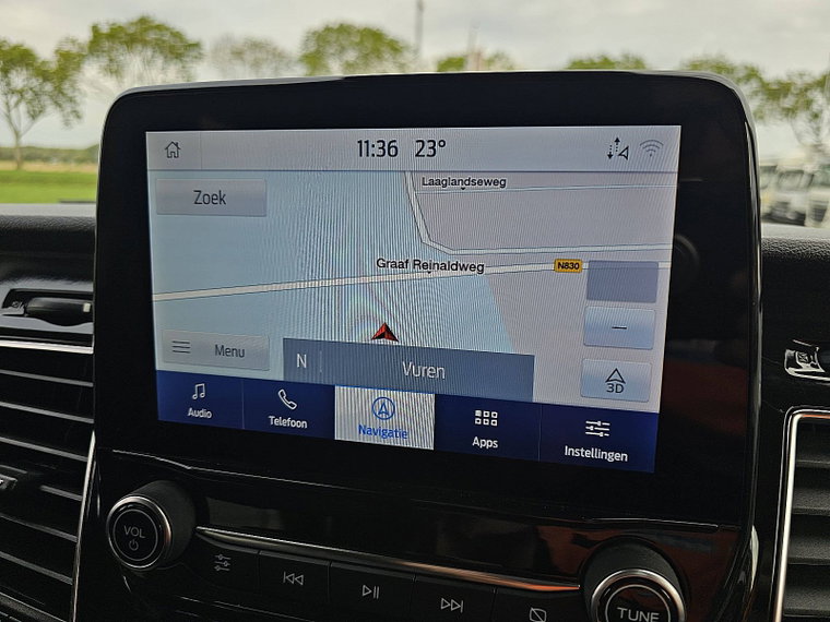 Vehicle Image 11