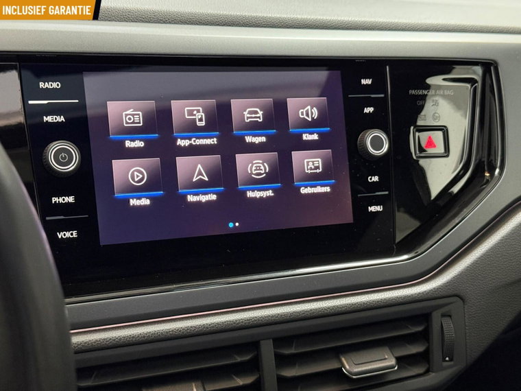 Vehicle Image 19