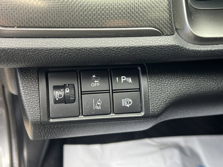 Vehicle Image 17