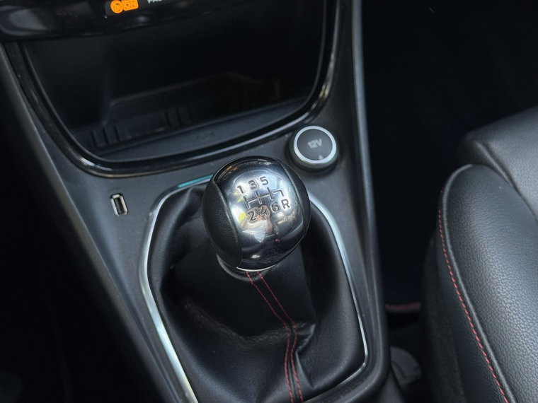 Vehicle Image 37