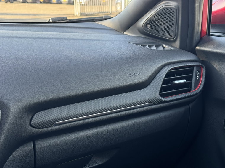 Vehicle Image 38