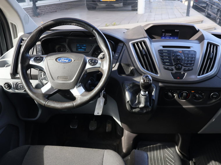 Vehicle Image 15