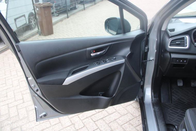 Vehicle Image 33