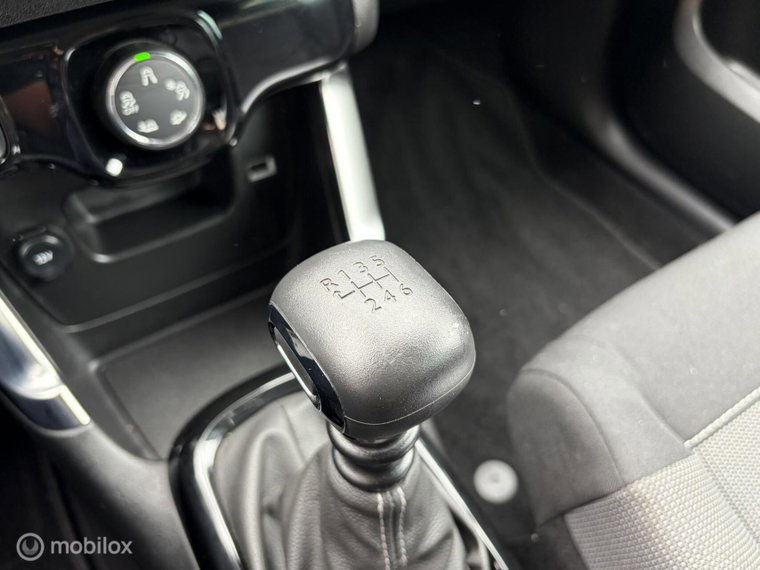 Vehicle Image 22