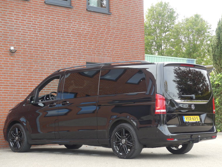 Vehicle Image 33
