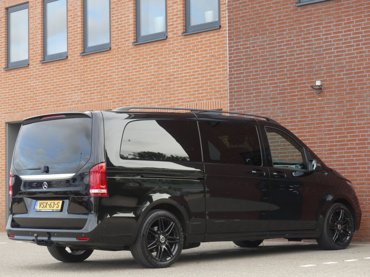 Vehicle Image 35