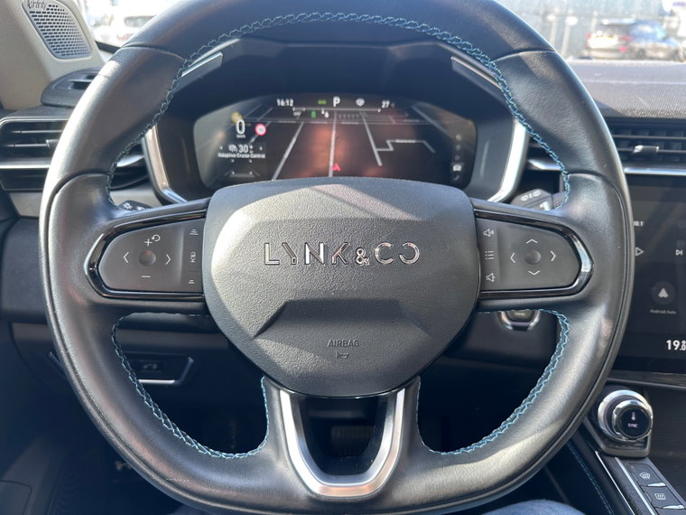Vehicle Image 17