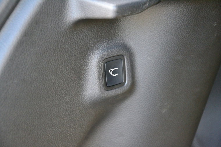 Vehicle Image 23