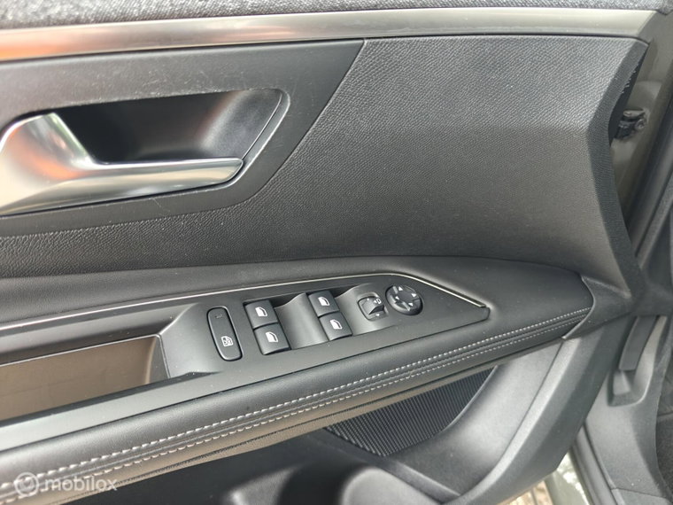 Vehicle Image 29