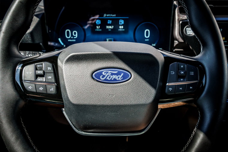 Vehicle Image 14