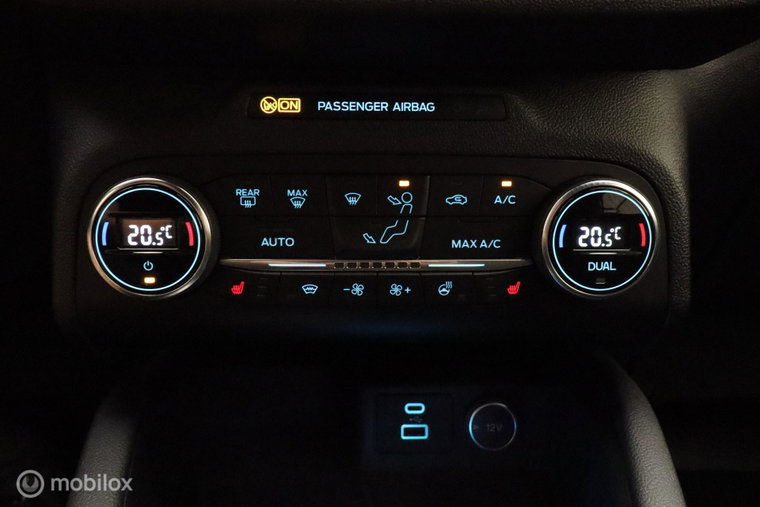Vehicle Image 24