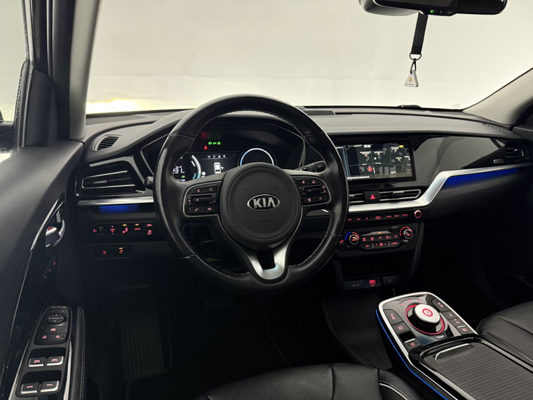 Vehicle Image 40