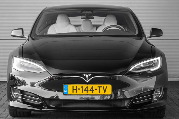 Vehicle Image 15