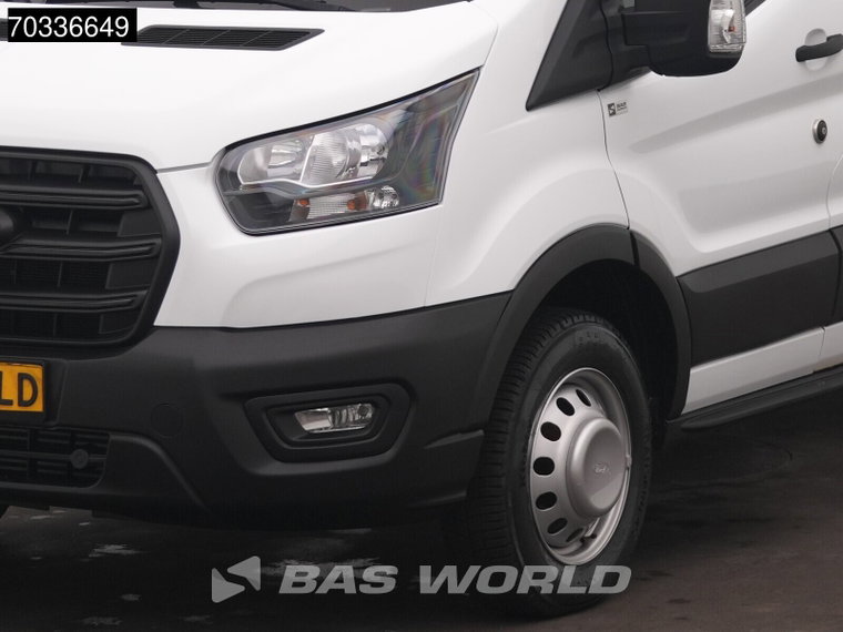 Vehicle Image 36