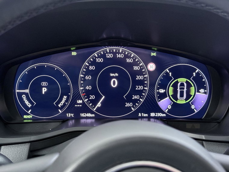 Vehicle Image 38