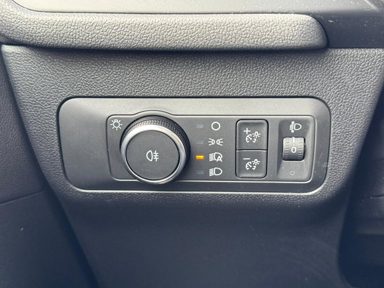 Vehicle Image 24
