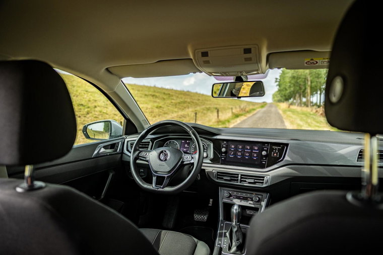 Vehicle Image 19