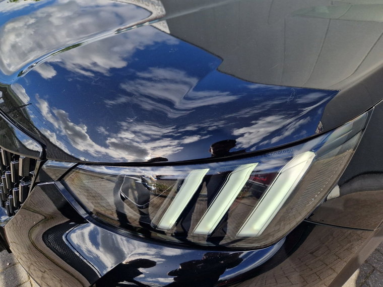 Vehicle Image 31
