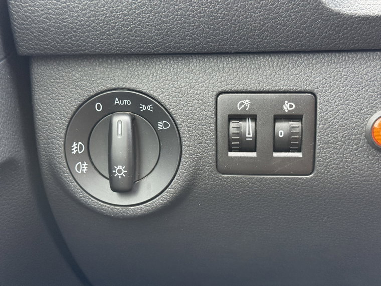 Vehicle Image 27