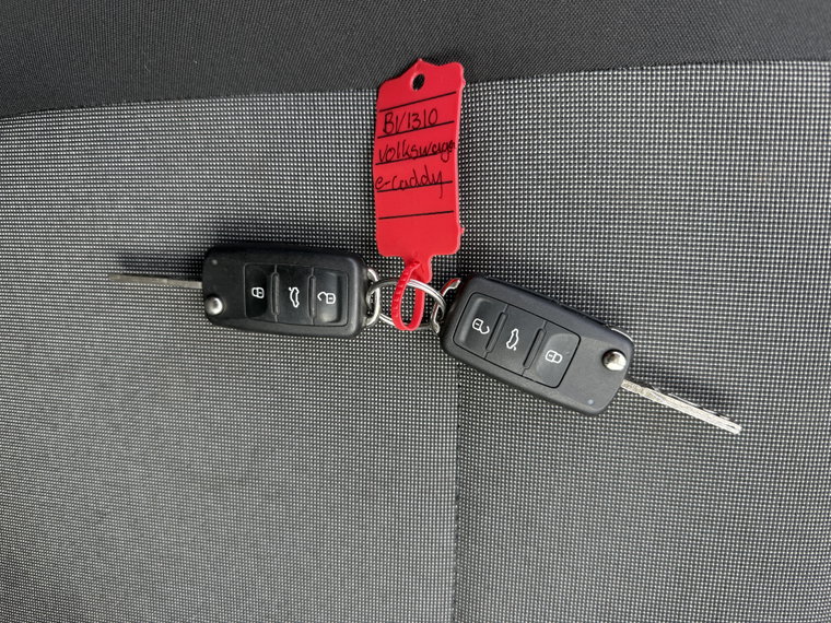 Vehicle Image 32