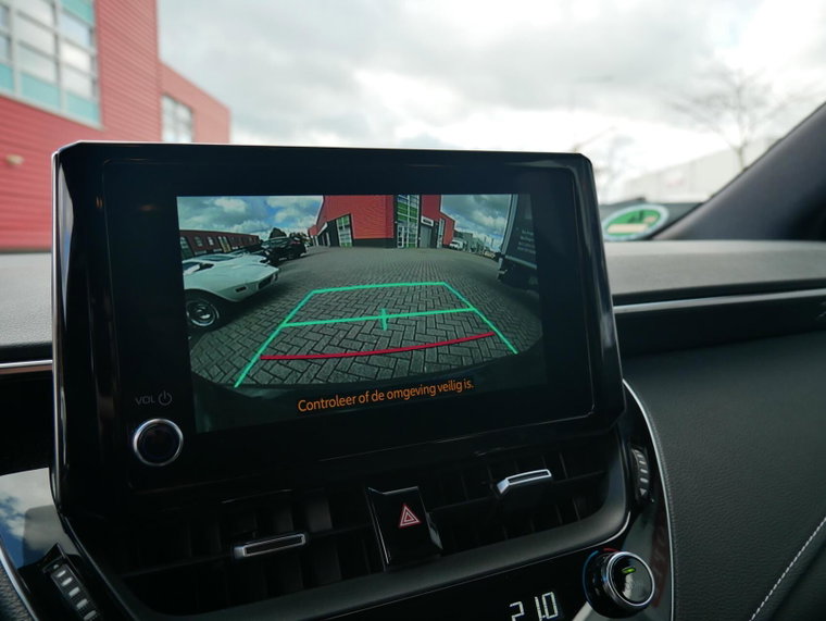 Vehicle Image 8