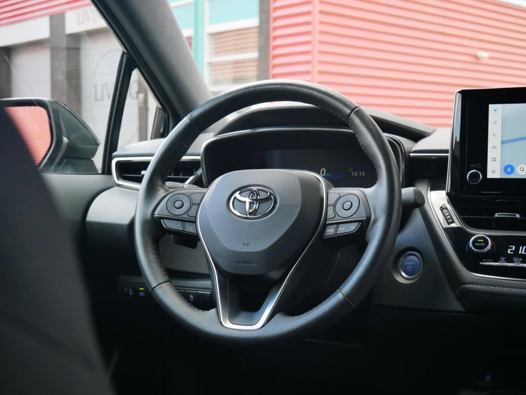 Vehicle Image 11